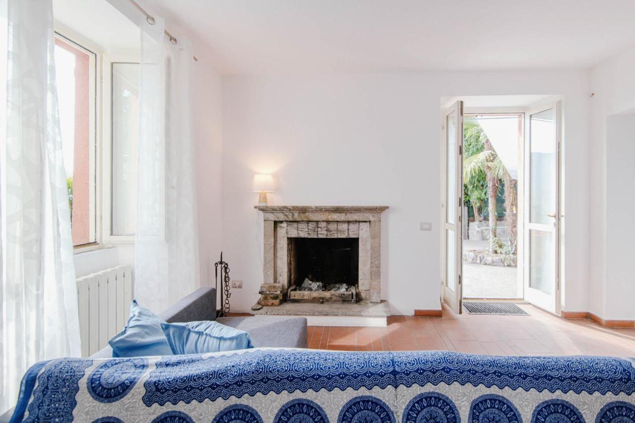 Villa Bertacchi - Inside And Out Комо Екстериор снимка